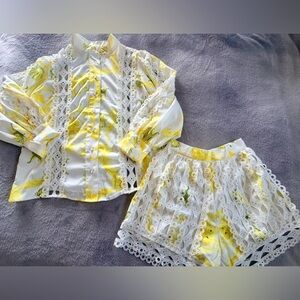 JJs Fairyland Zimmerman like style White Yellow Floral Blouse Top & Shorts Set M